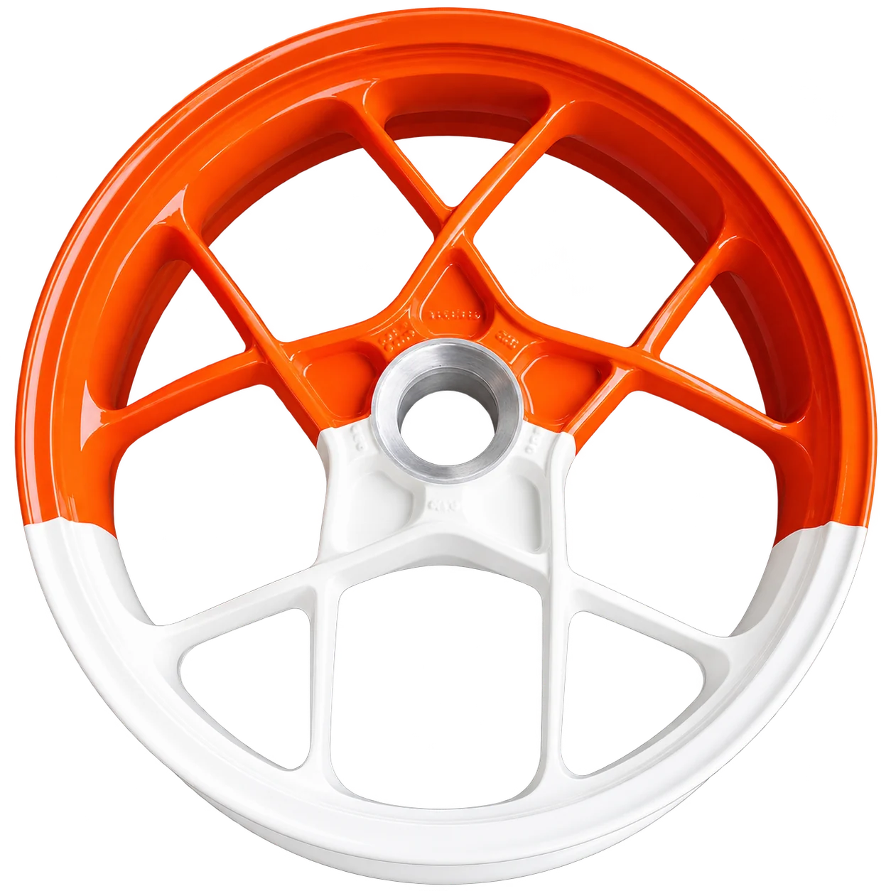 Zweifarbig orange und weiß beschichtete Felge als Sonderprojekt